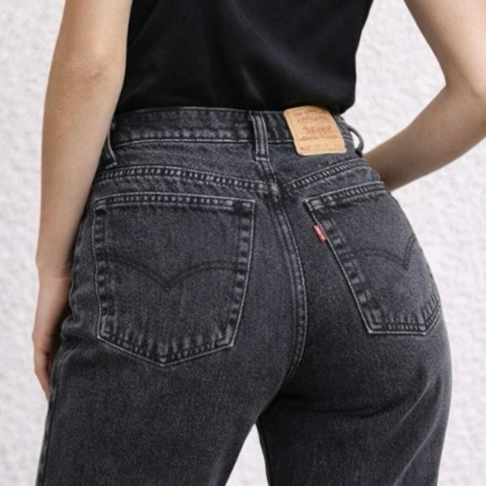 Vintage Levi’s 512 Faded Black High Rise Tapered Jeans Made In The USA 24